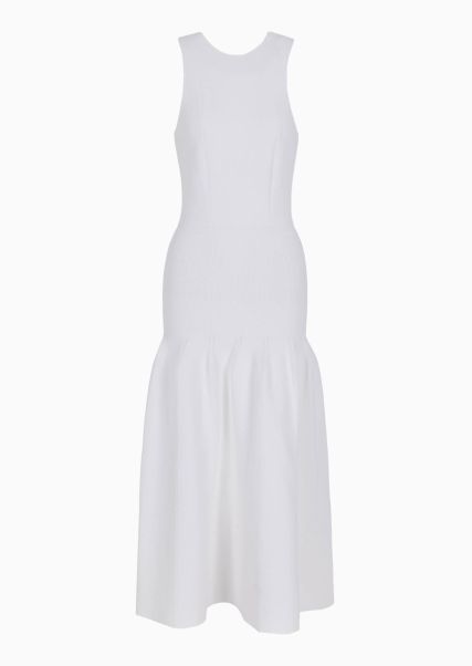 White Femme Conception Robe Longue En Maille De Viscose Robes